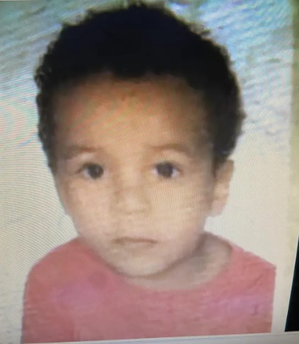 Menino morre e mãe fica ferida após serem atingidos por carro na Avenida São Marçal, em São Luís