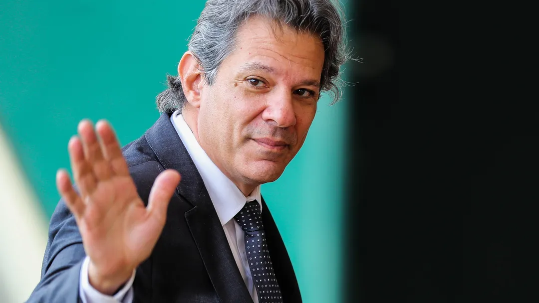 Governo recua e mantém isenção para compras internacionais entre pessoas físicas até US$ 50, diz Haddad
