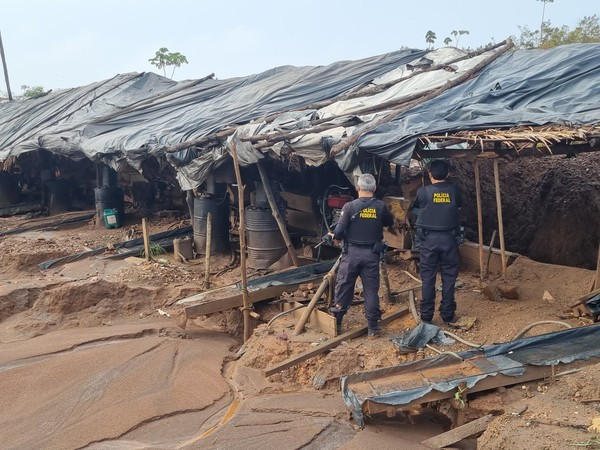 PF destrói máquinas e prende suspeito de garimpo ilegal em terra indígena no MA