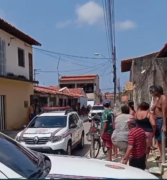 Homem é agredido a pauladas durante confusão de bar em São Luís; os suspeitos foram presos