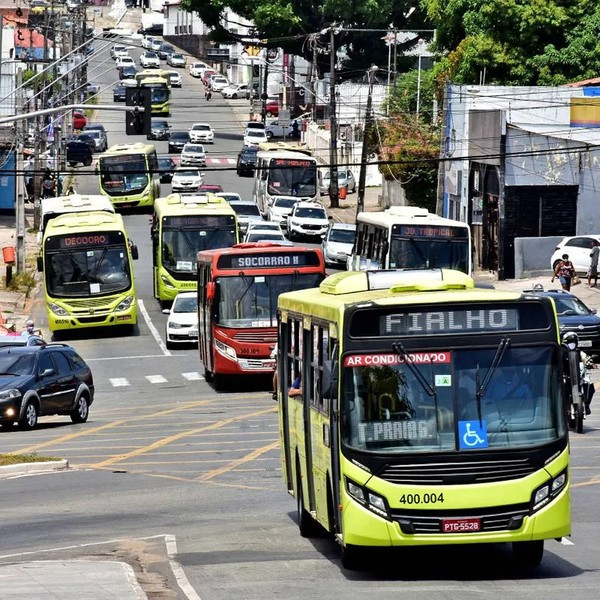 Greve dos rodoviários chega ao fim e ônibus voltam a circular em São Luís 