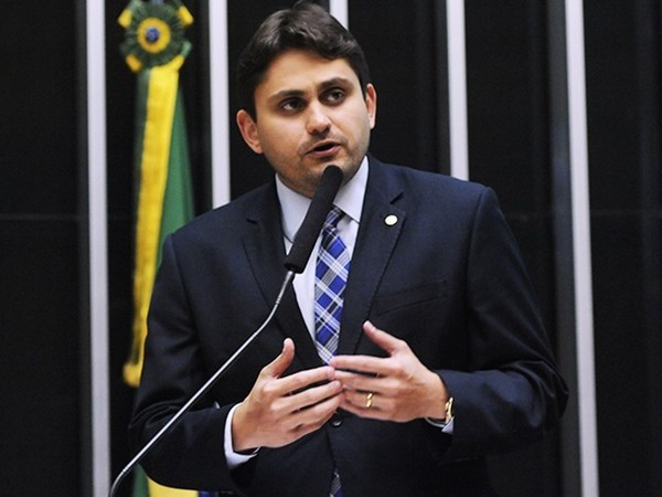 Após ser exonerado, Juscelino Filho reassume mandato na Câmara dos Deputados