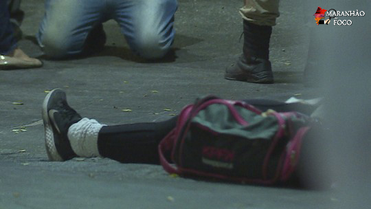 Filho encontra corpos dos pais no quarto em caso investigado como mais um feminicídio no Maranhão