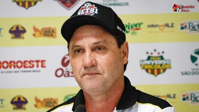 Sampaio relaciona 20 jogadores para duelo contra Ferroviário