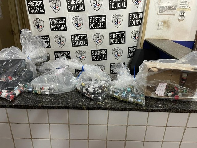 Médico suspeito de venda ilegal de anabolizantes é preso pela polícia na Grande São Luís
