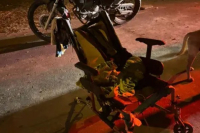 Mulher é presa após esconder drogas e arma de fogo na cadeira de rodas do filho, em São Luís