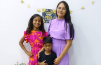 Vítima de ovo de Páscoa envenenado no MA é extubada e já se comunica, diz família