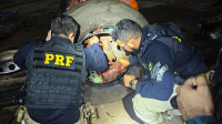 Caminhoneiro é preso após ser flagrado transportando 188,5 kg de drogas dentro de pneus de caminhão em São Luís