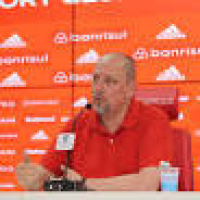 Alessandro Barcellos passa vergonha histórica em coletiva após fiasco do Inter 