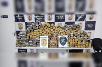 Polícia apreende 200 kg de maconha na BR-135 no Maranhão