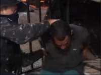 Homem é preso após atear fogo na casa da ex-mulher enquanto ela dormia com os filhos, em Imperatriz