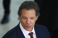 Haddad diz que Desenrola Brasil deve beneficiar 2,5 milhões de brasileiros se todos os bancos aderirem 