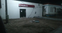 Bandidos explodem agência bancária em São Vicente de Férrer